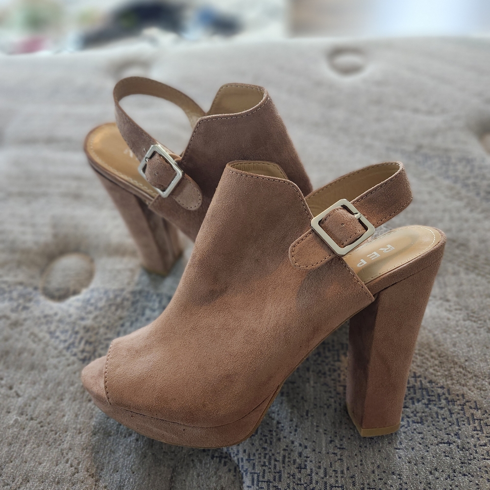 Report Tan Peep-Toe Heeled Mules
